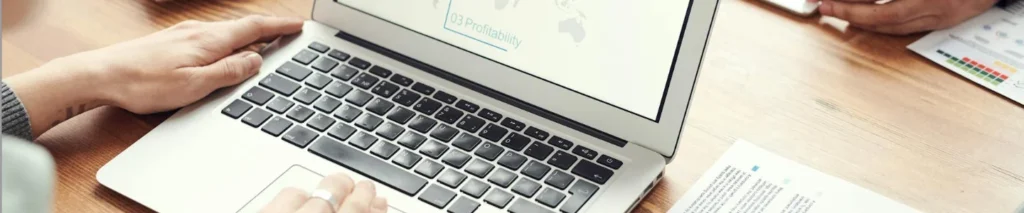 IT technician providing Level 1 support at a client site